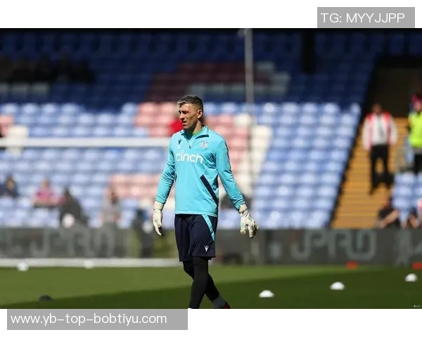 斯基拉报道38岁门将瓜伊塔今日完成帕尔马体检签约至2026年